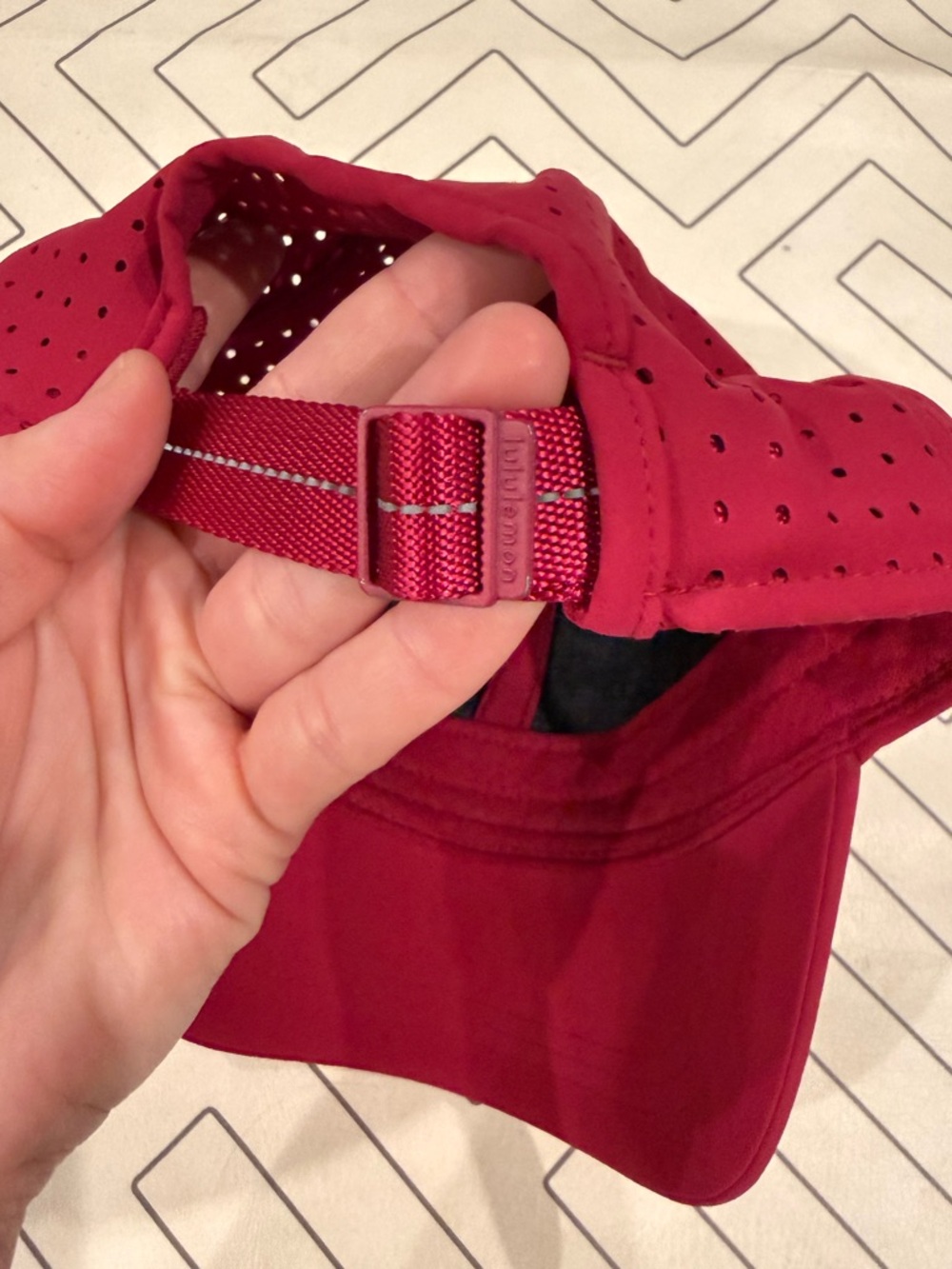 Lululemon Raspberry Reflector Hat - Picture 7 of 11